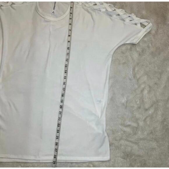 White Zenana Premium Lattice Scoop Neck Sleeve Dressy T-Shirt Blouse Size Small - Picture 12 of 12